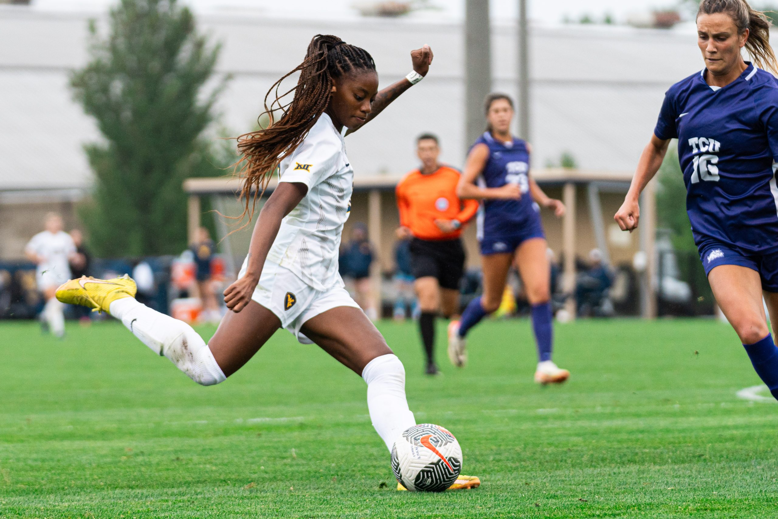 White, Respass lead WVU's offensive charge, as No. 15 Virginia comes to town